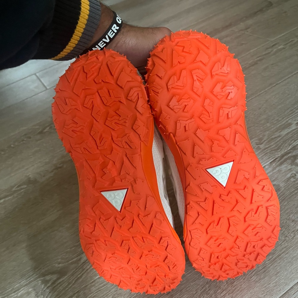 Nike ACG Mountainfly Size 12 NWOB - Picture 6 of 6